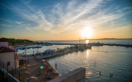 Noć privlačkih ribara i sabunjara privukla više tisuća ljudi