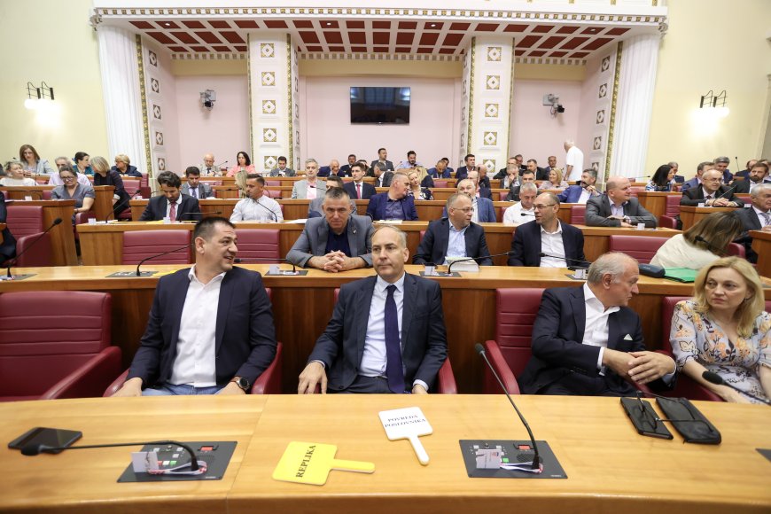 Saborski zastupnici: Mimo plaće potrošili 705 tisuća eura