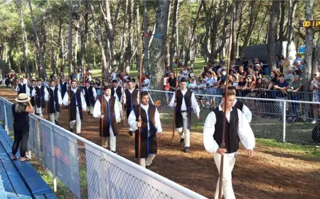 Maksimilijan Rojnić pobjednik Trke za viticu