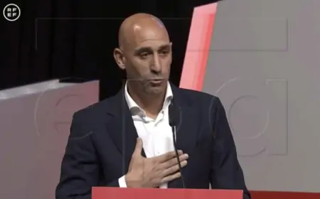 Rubiales suspendiran na 90 dana jer je poljubio nogometašicu