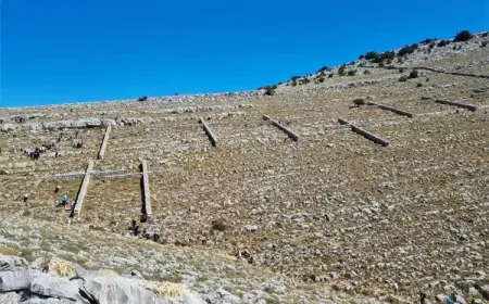 Spomen na vatrogasce stradale na otoku Kornat
