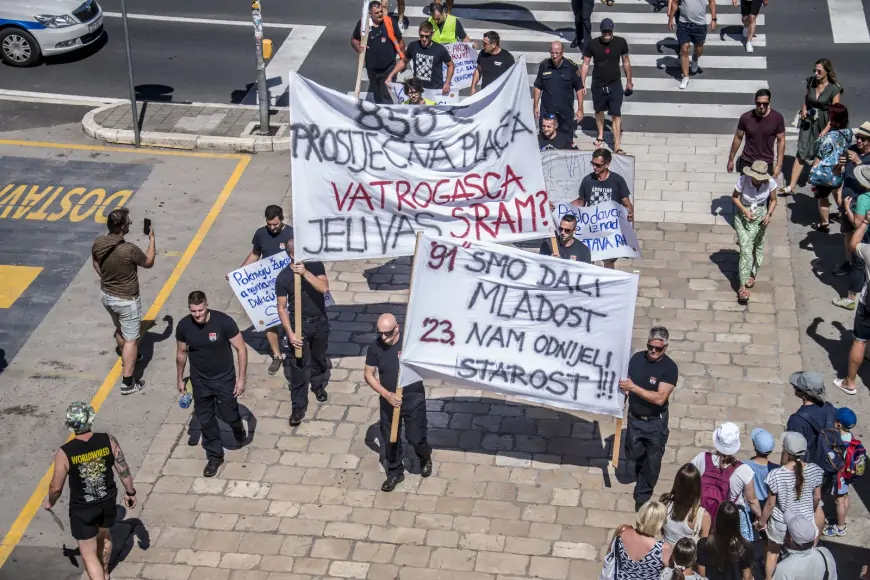 Danas prosvjed vatrogasaca na Narodnom trgu