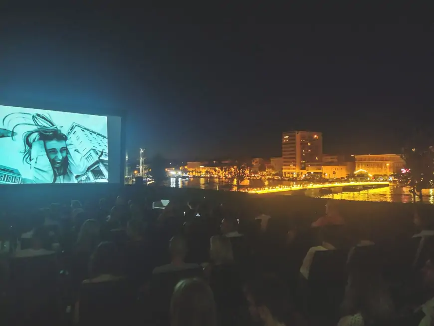 Počele Hitchcock noći