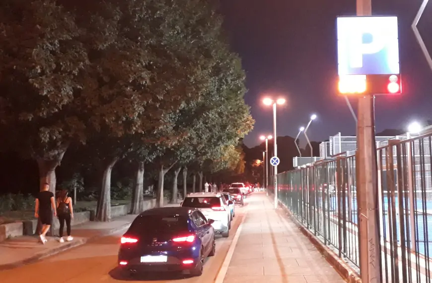 Parking na ravnicama i dalje "rasprodan"