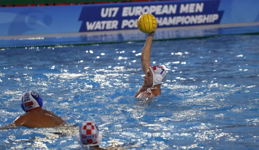 Reprezentacija vaterpola do 17 godina poražena u Manisi