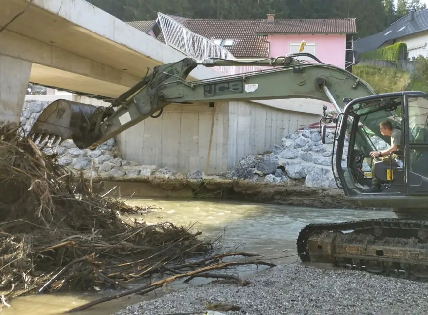 Pripadnici HV-a 20 dana pomažu Sloveniji
