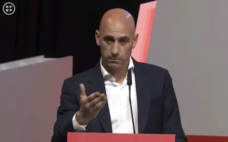 Samoljepljiva sličica Rubialesa prodaje se za 1.000 eura