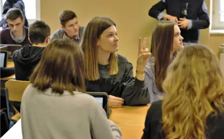 Za studente i srednjoškolce stipendije, jednokratne pomoći, naknade