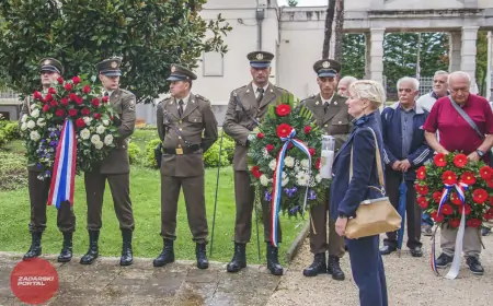 Antifašisti položili vijence za borce koji su pali za oslobođenje Zadra u 2. svjetskom ratu
