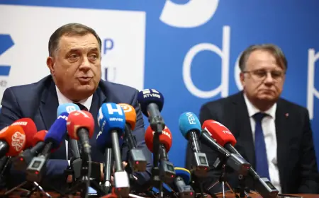 Dodik je Schmidta nazvao "fašističkim smećem"