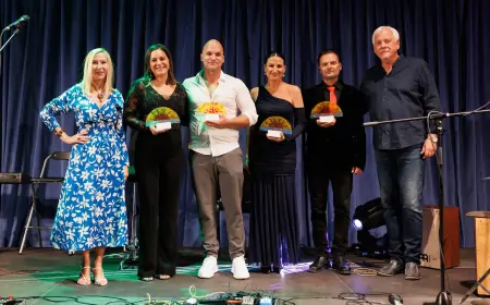 Lana Škrgatić Puž s pjesmom “Samo u tami” pobjednica zadarskog festivala kantautora