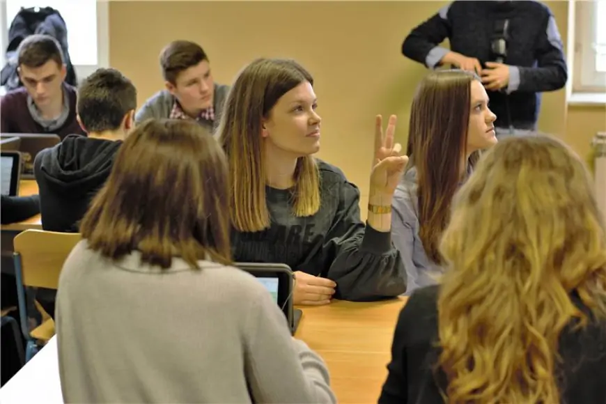 Za studente i srednjoškolce stipendije, jednokratne pomoći, naknade