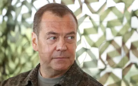 Medvedev nahvalio Dodika, opisao ga "uravnoteženim i mudrim"