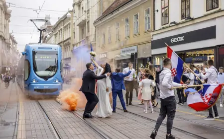 Foto vijest: veseli mladenci zaustavili promet usred centra Zagreba!