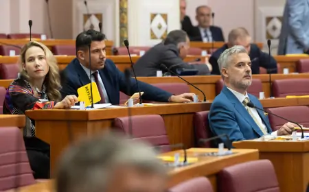 Oporba: Danas smo svjedočili porazu demokracije i uništavanju parlamenta