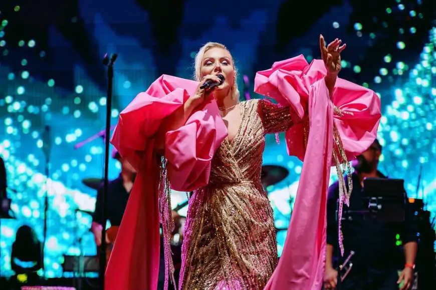 Lepa Brena:  za  unosan honorar pjevala na gay vjenčanju Hrvata i Srbina !