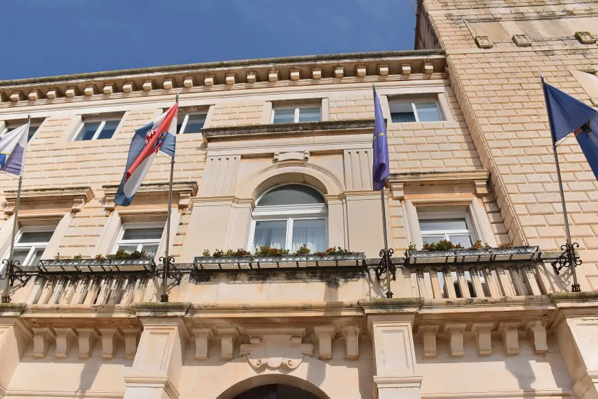 Mračna strana Zadra: Sirove strasti hadezeovaca