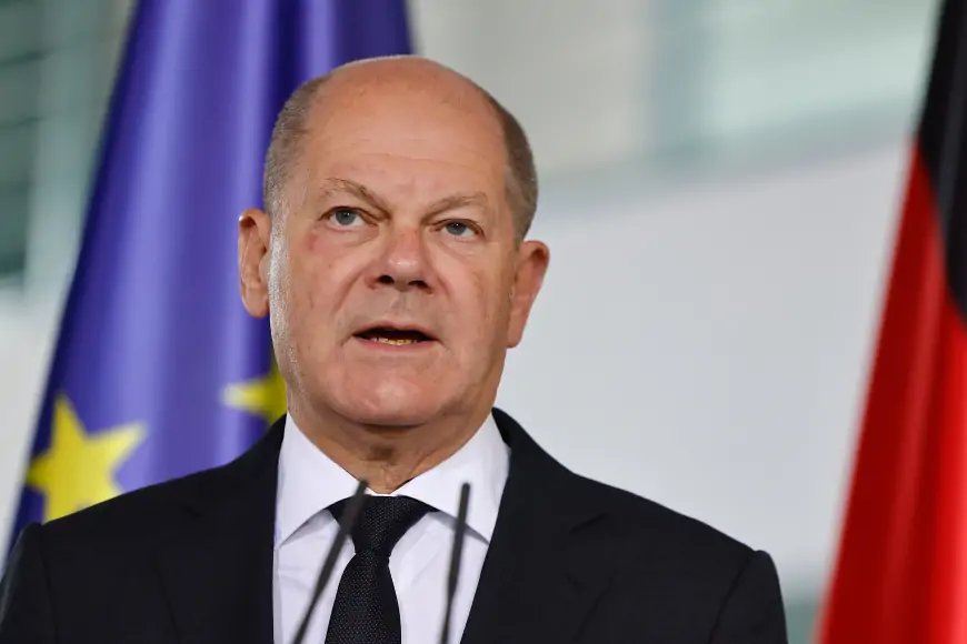Scholz: Moramo brže deportirati migrante koji nemaju pravo ostati