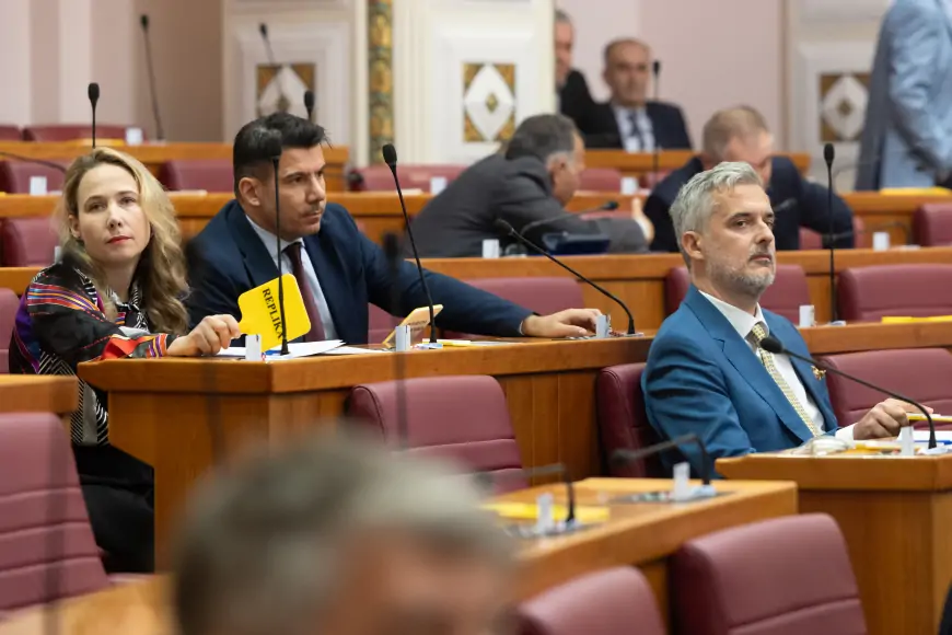 Oporba: Danas smo svjedočili porazu demokracije i uništavanju parlamenta