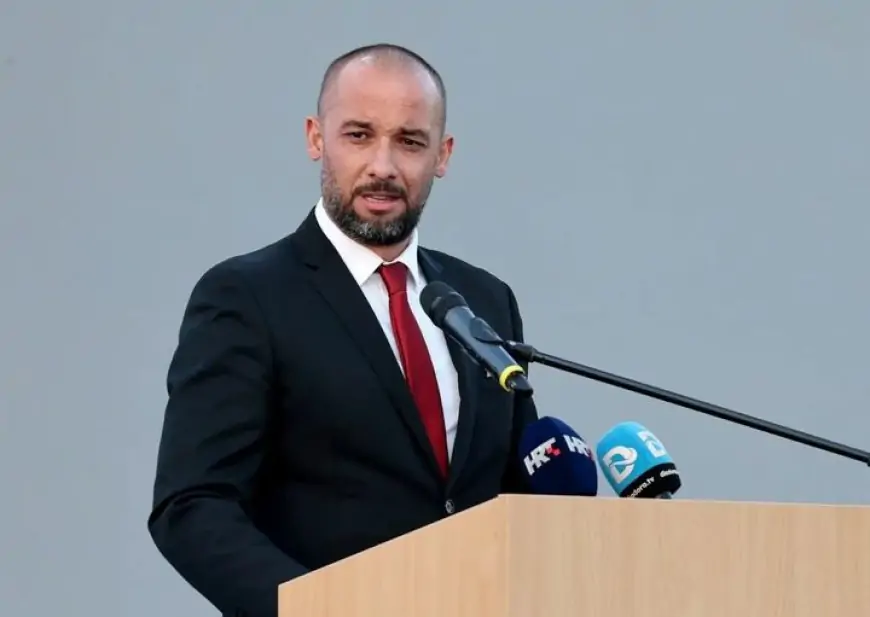 Općina Vir: raspad većine