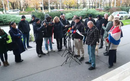 Dok svinjogojci prosvjeduju ispred Ministarstva, ministrica odgovara da se propisi moraju poštovati! ?