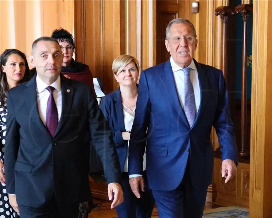 Vulin dao ostavku na čelu BIA-e, ne želi biti povod za pritiske na Srbiju