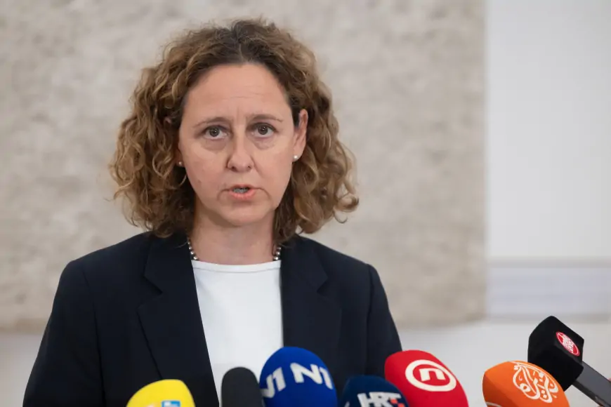 Obuljen Koržinek: Premijer i ja smo optuženi da lažemo !