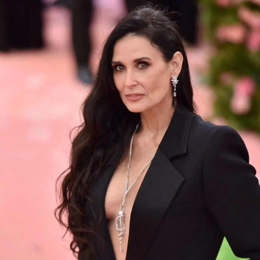 Demi Moore: Majka ju je prodala s 15, silovana je, a onda se prepustila porocima