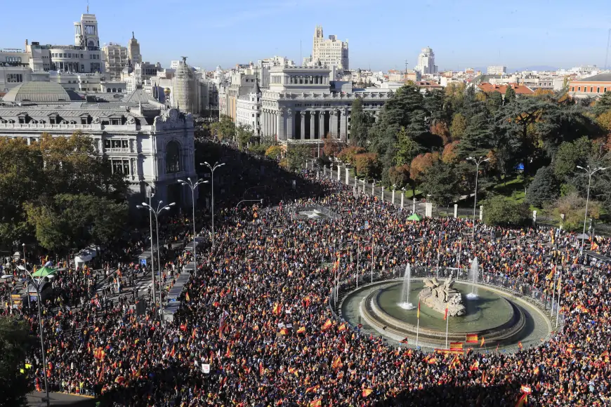 Madrid: tisuće prosvjeduju protiv novoizabranog premijera Sancheza