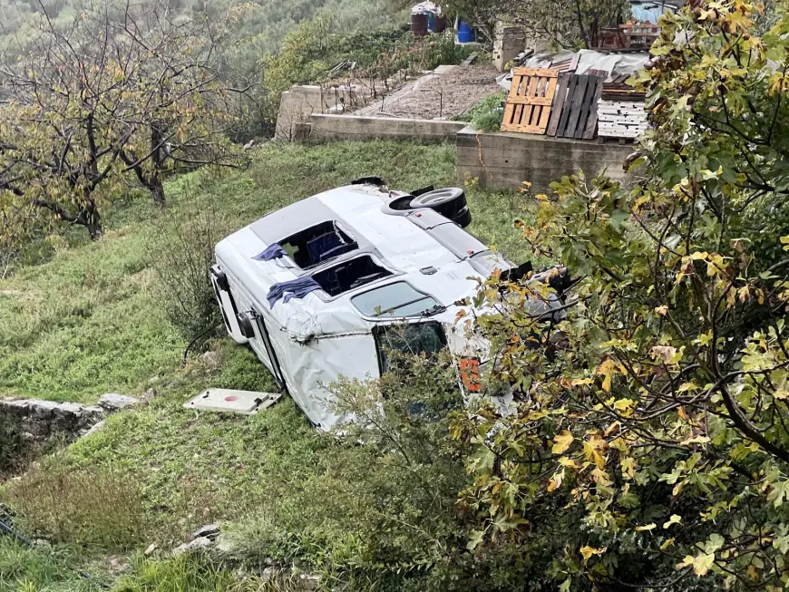 Nesreća: Kombi s učenicima sletio s ceste u splitskom zaleđu