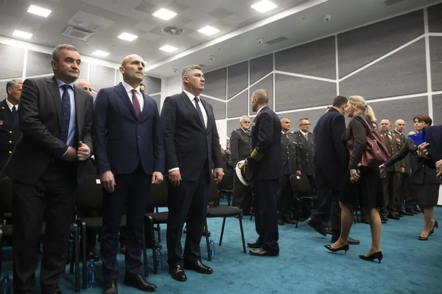 I to se dogodilo: srdačan susret Milanovića i Anušića