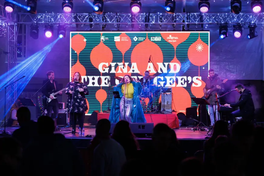 Adventsku pozornicu sinoć “osvojila” Gina i Gee Gee's bend
