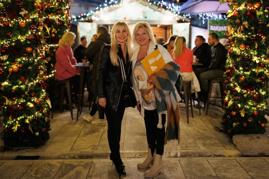 Adventsku pozornicu sinoć “osvojila” Gina i Gee Gee's bend