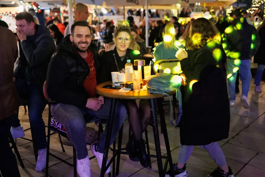 Adventsku pozornicu sinoć “osvojila” Gina i Gee Gee's bend