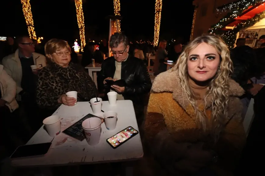 Sinoć je na otoku Viru nastupio Hari Rončević, pogledajte FOTOGALERIJU