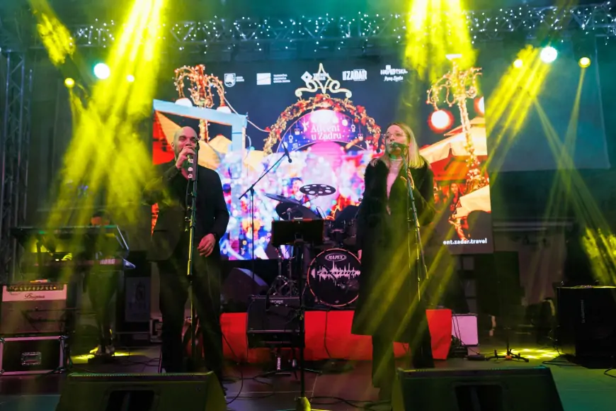 FOTOGALERIJA s koncerta grupe Zaratino, advent Zadar