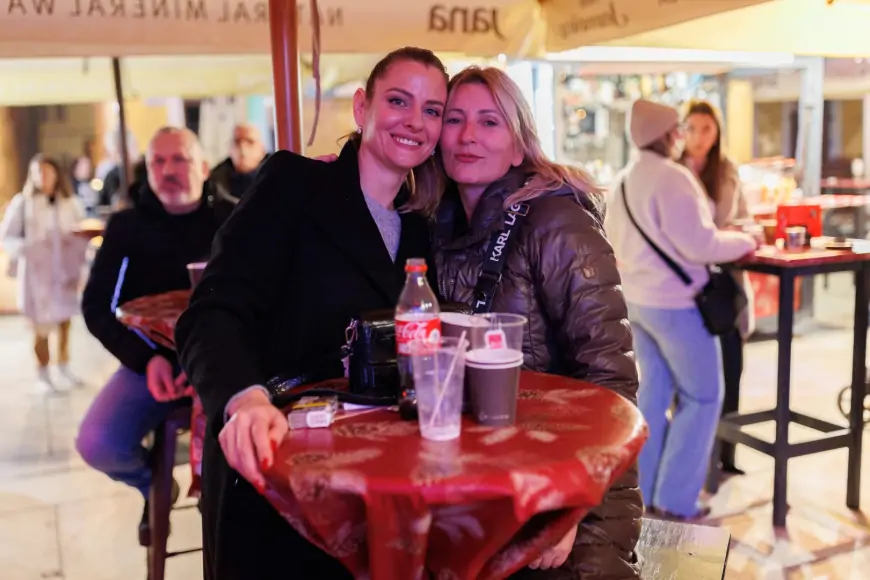 FOTOGALERIJA održanog nastupa grupe Pacific Bullets u sklopu Adventa u Zadru