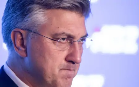 PRLJAVI BALKANSKI DIKTATOR