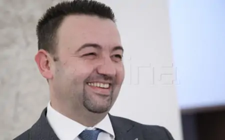 Pavliček (HS): "Otjerano" je 400 tisuća Hrvata, a uvezeno 200 tisuća stranih radnika