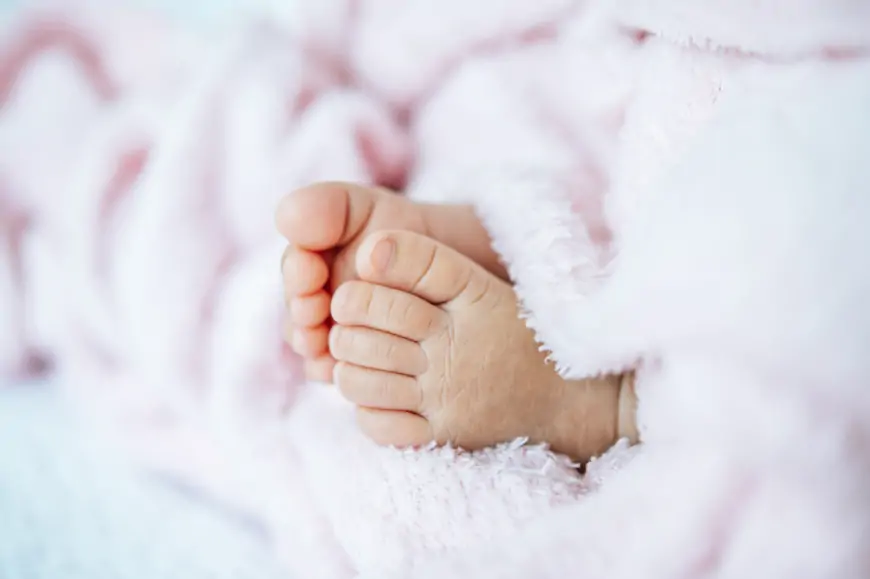 U Splitu jedna bliznakinja rođena u staroj, a druga u novoj godini