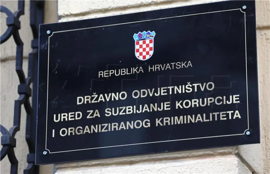 Direktor odjela u Fini optužen zbog mita