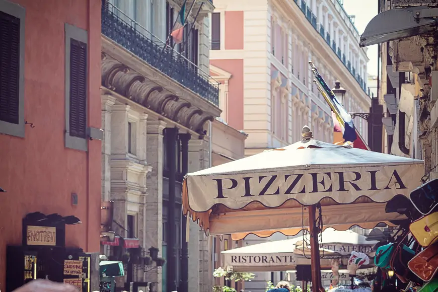 Vlasnica pizzerije nađena mrtva nakon internetske oluje u vezi s predrasudama