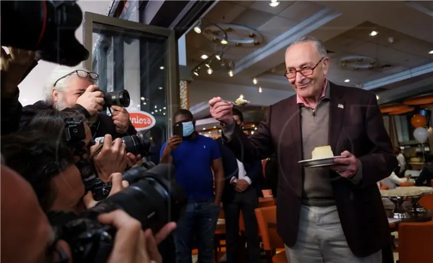 Provalio i uzeo... tortu od sira