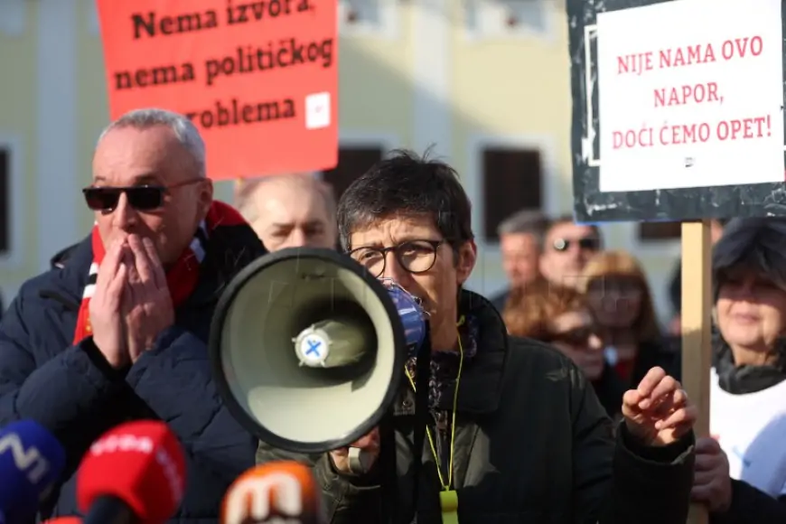 Prosvjed HND-a protiv "lexa AP": Tražimo povlačenje članka o curenju informacija (1)