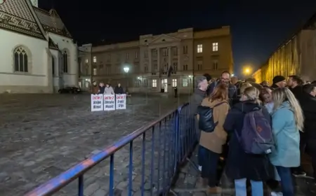 Zastupnike Možemo na Markovu trgu došli podržati i građani