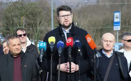 Grbin: Na prosvjedu ćemo tražiti da se odmah raspišu izbori