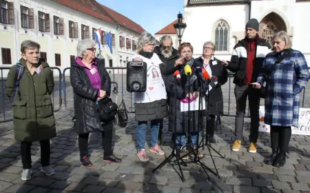 Prosvjedovali na Markovu trgu tražeći od Vlade rješavanje problema beskućnika