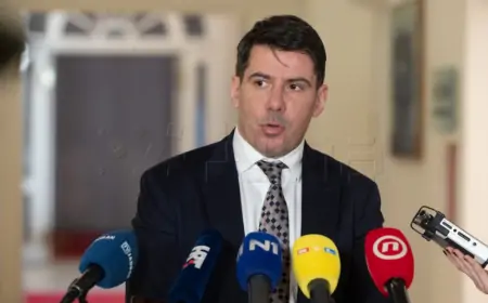 Grmoja: Možemo! je inzistirao da se Most isključi iz prosvjeda