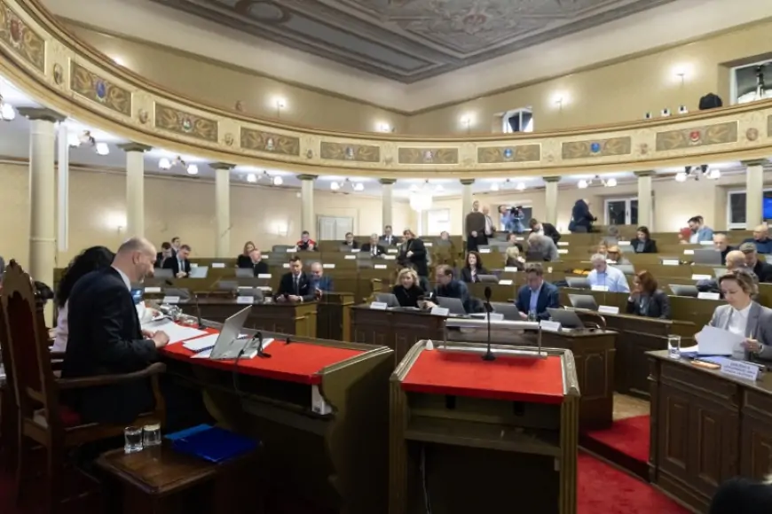 Skupština: HDZ kritizira harač, Tomašević odgovara da ih svrbi što ne mogu do novca