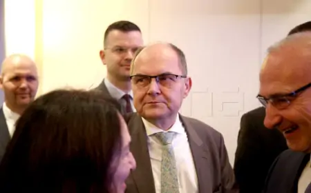 Schmidt: Za BiH od ključnog značenja usvojiti tehničke izmjene izbornog zakona